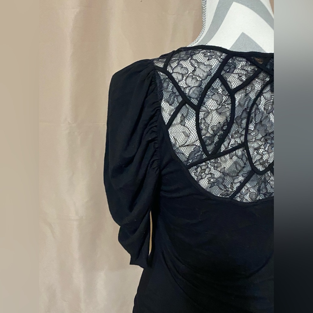 BCBGMaxAzria Small Black Lace Detail Top - Picture 5 of 8